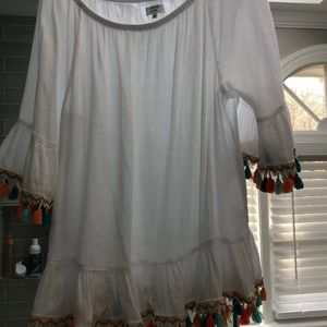 crown and ivy xl white turquoise/orange tassels